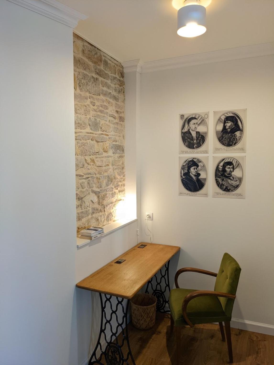 Le 14 Faubourg Beaune (Cote d'Or) Quarto foto